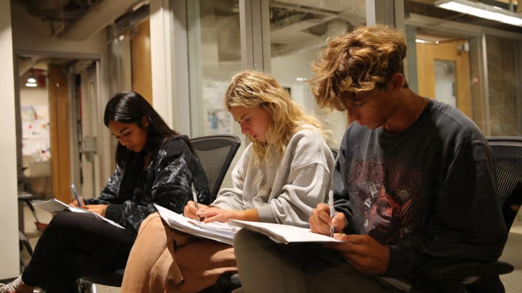 Top 10 Mistakes Students Make While Preparing for Government Exams